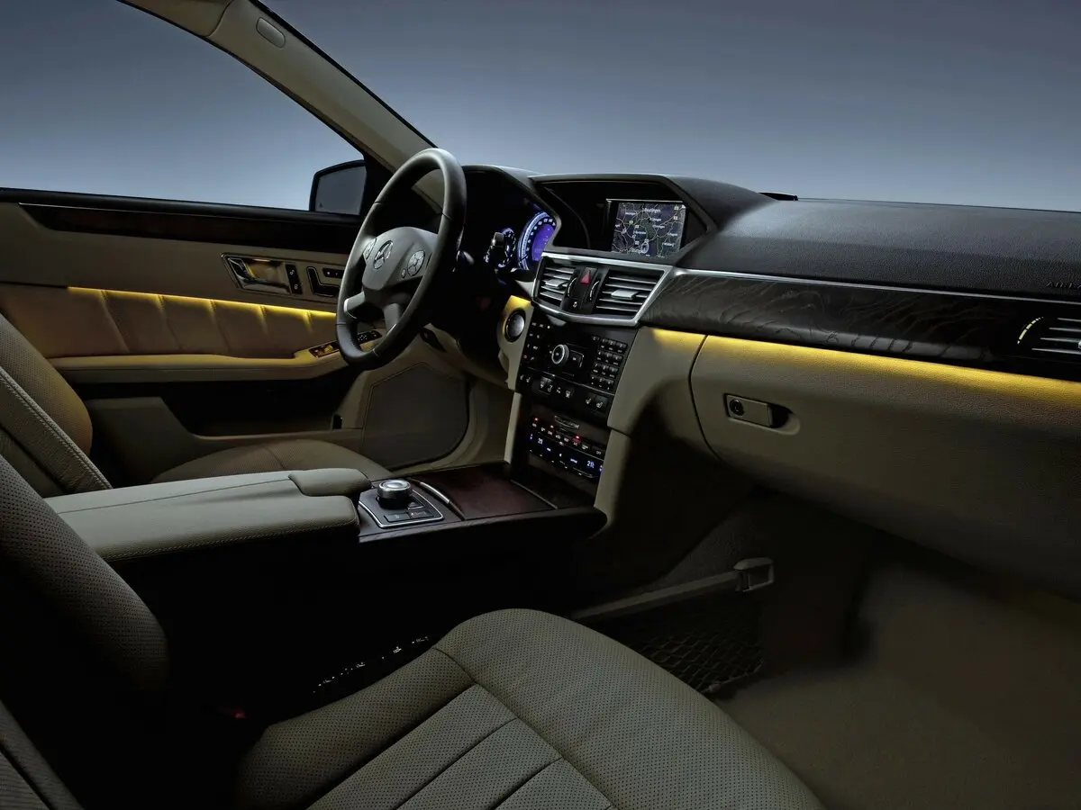 Mercedes-Benz E-Класс IV (W212, S212, C207) Седан — фото 7