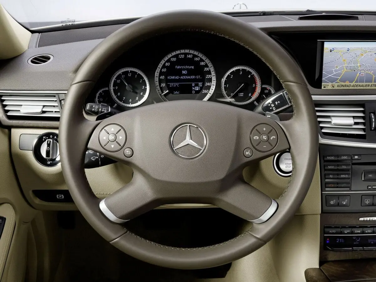 Mercedes-Benz E-Класс IV (W212, S212, C207) Седан — фото 10