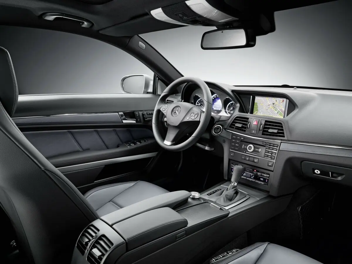 Mercedes-Benz E-Класс IV (W212, S212, C207) Купе-хардтоп — фото 7