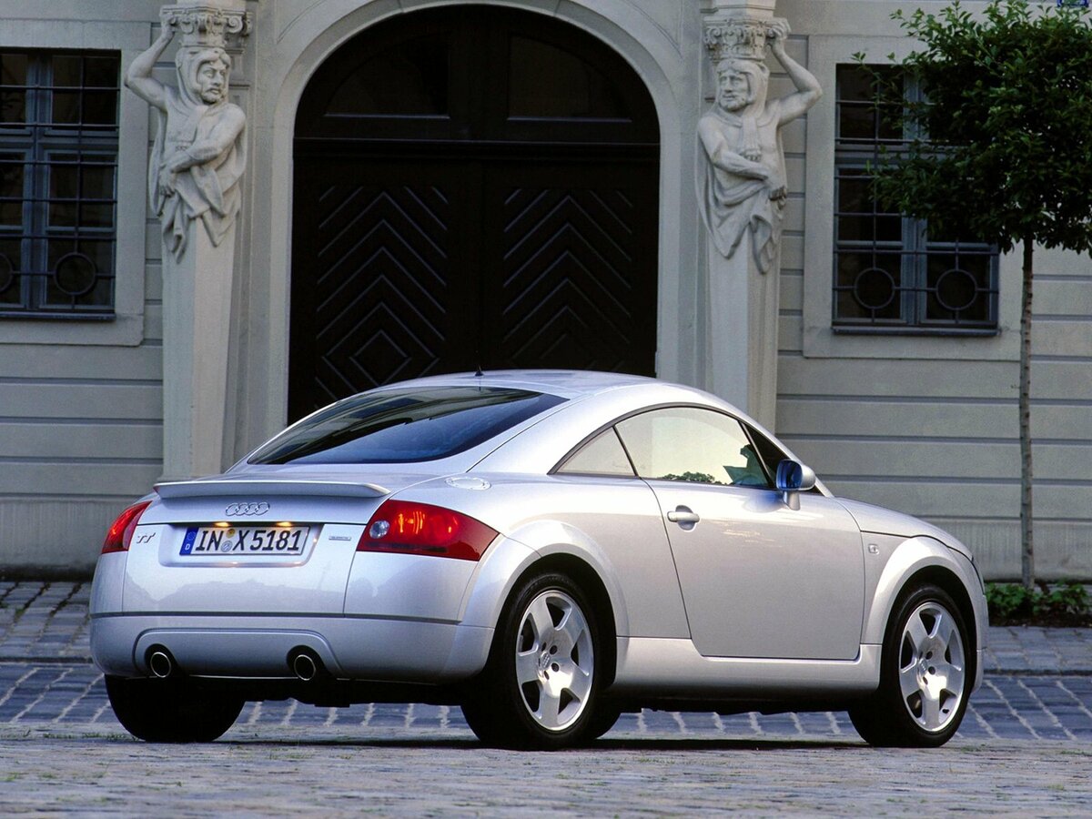 Audi TT I (8N) Купе