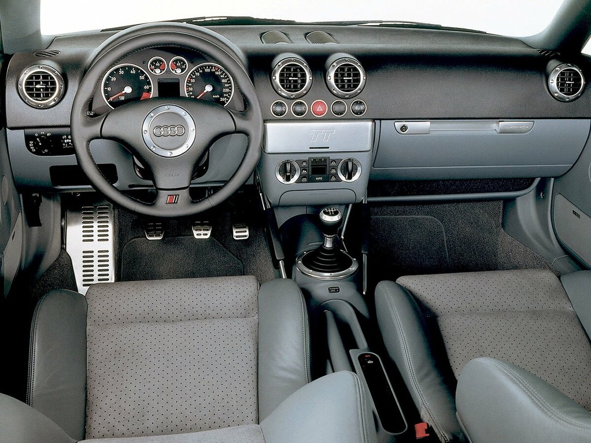 Audi TT I (8N) Купе