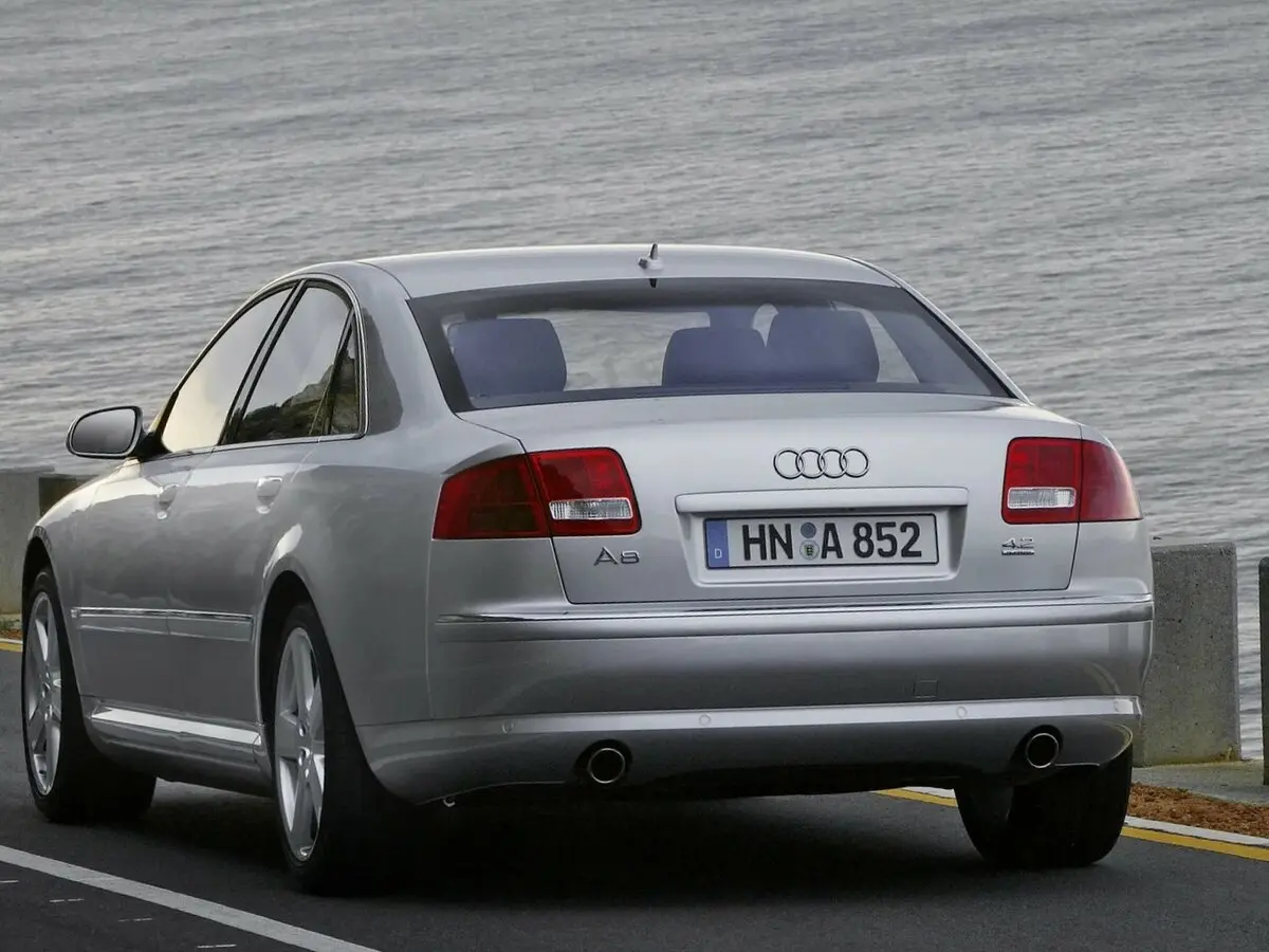 Audi A8 II (D3) Рестайлинг Седан — 照片 4