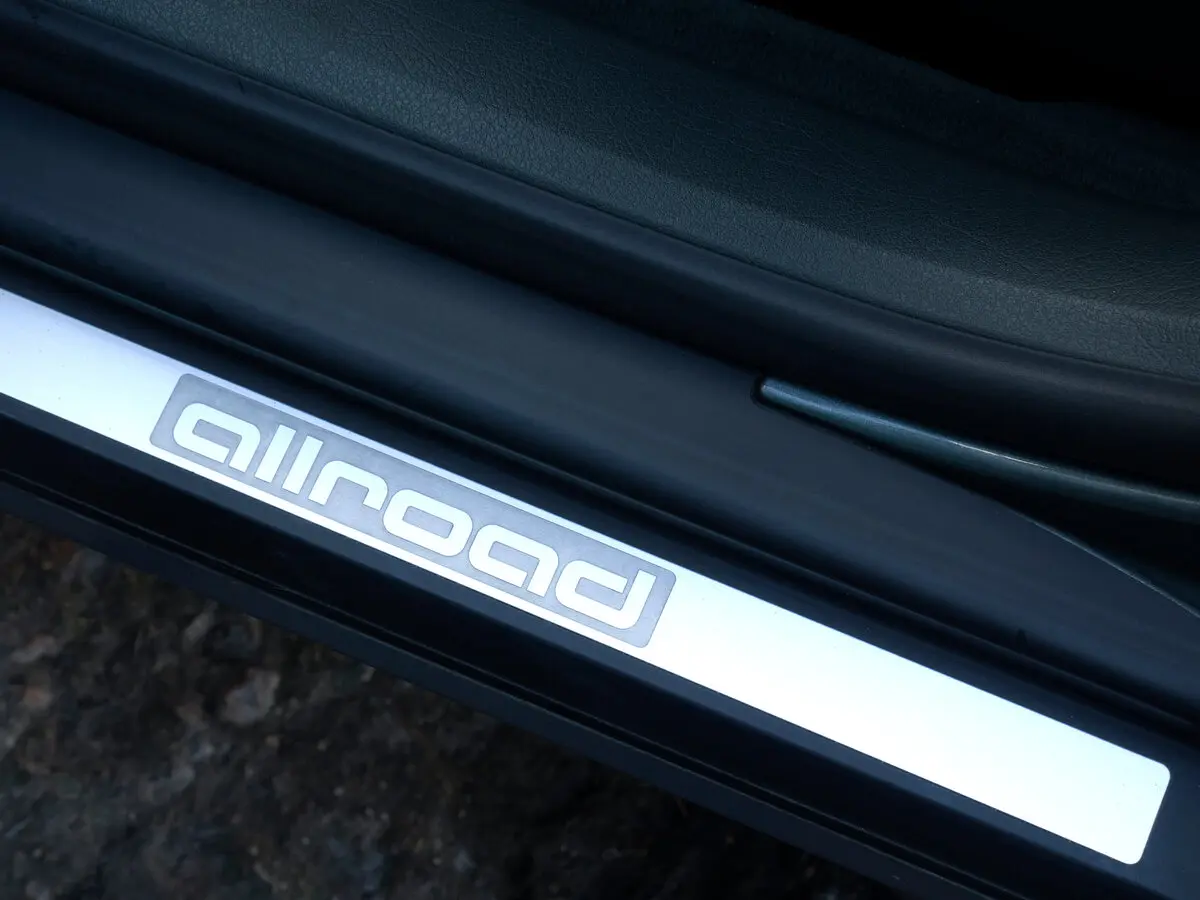 Audi A6 allroad I (C5) Универсал 5 дв. — photo 14