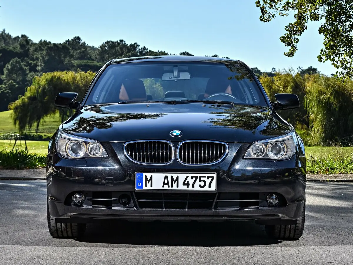 BMW 5 серии V (E60/E61) Седан — фото 3
