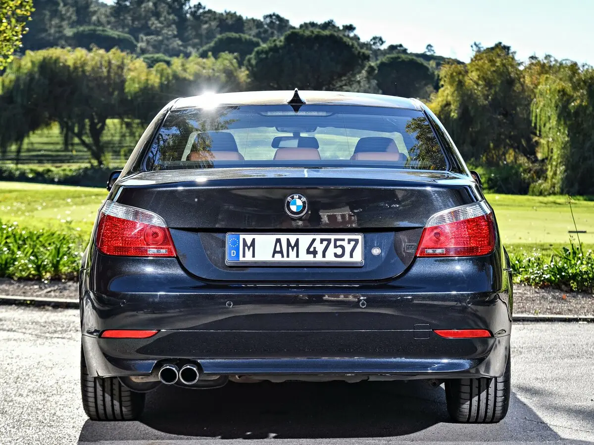 BMW 5 серии V (E60/E61) Седан — фото 4
