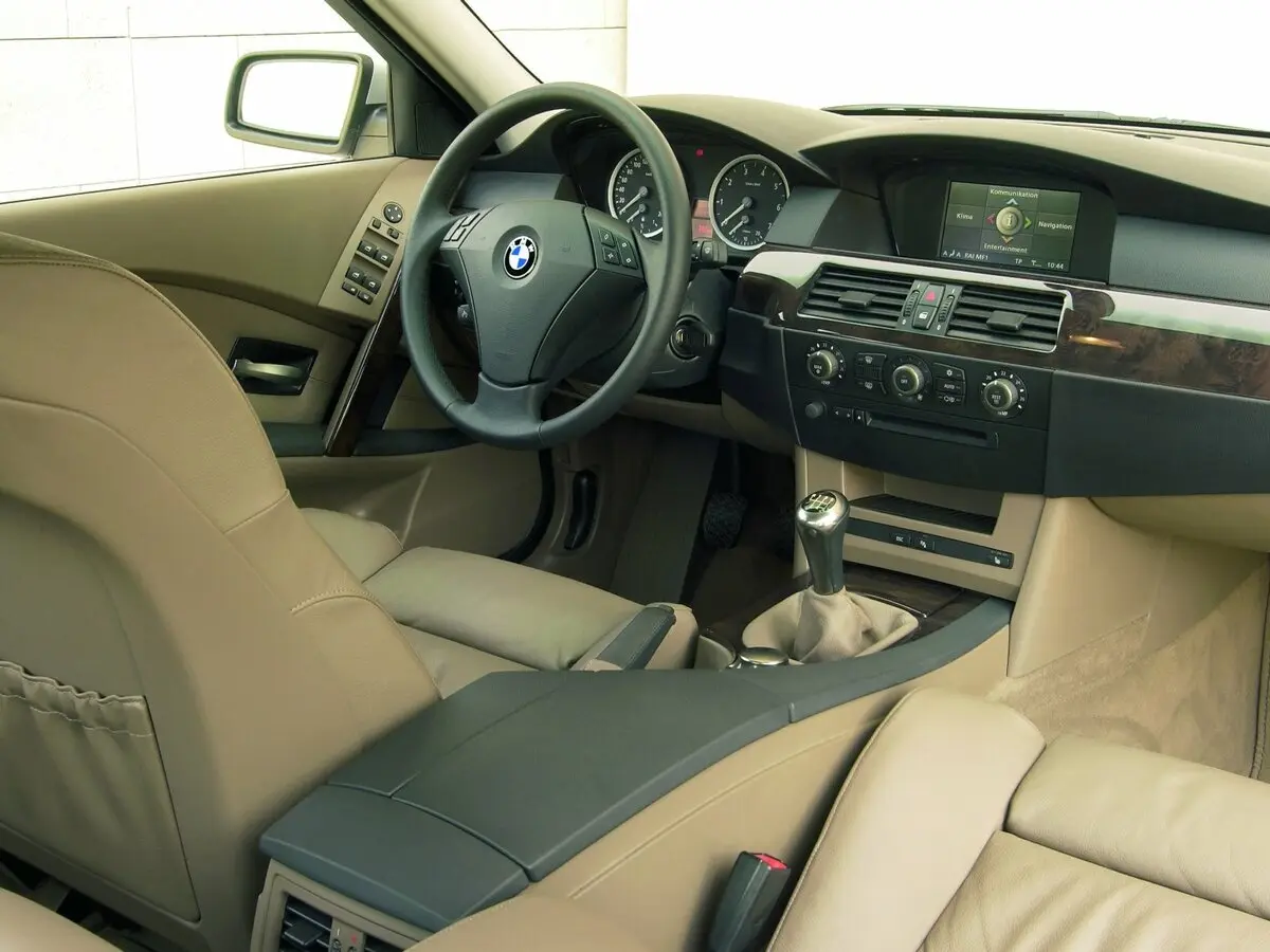 BMW 5 серии V (E60/E61) Седан — фото 7