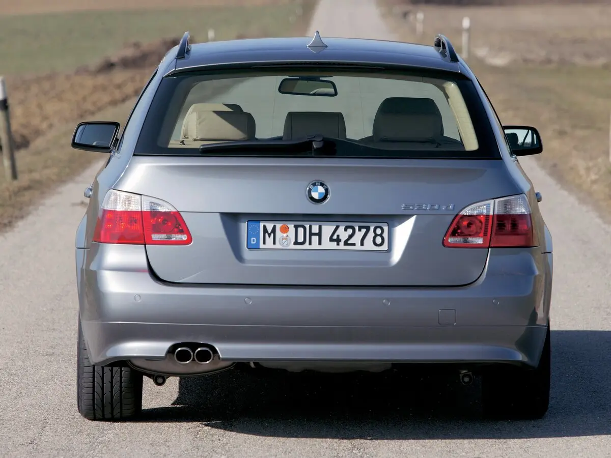 BMW 5 серии V (E60/E61) Универсал 5 дв. — фото 4