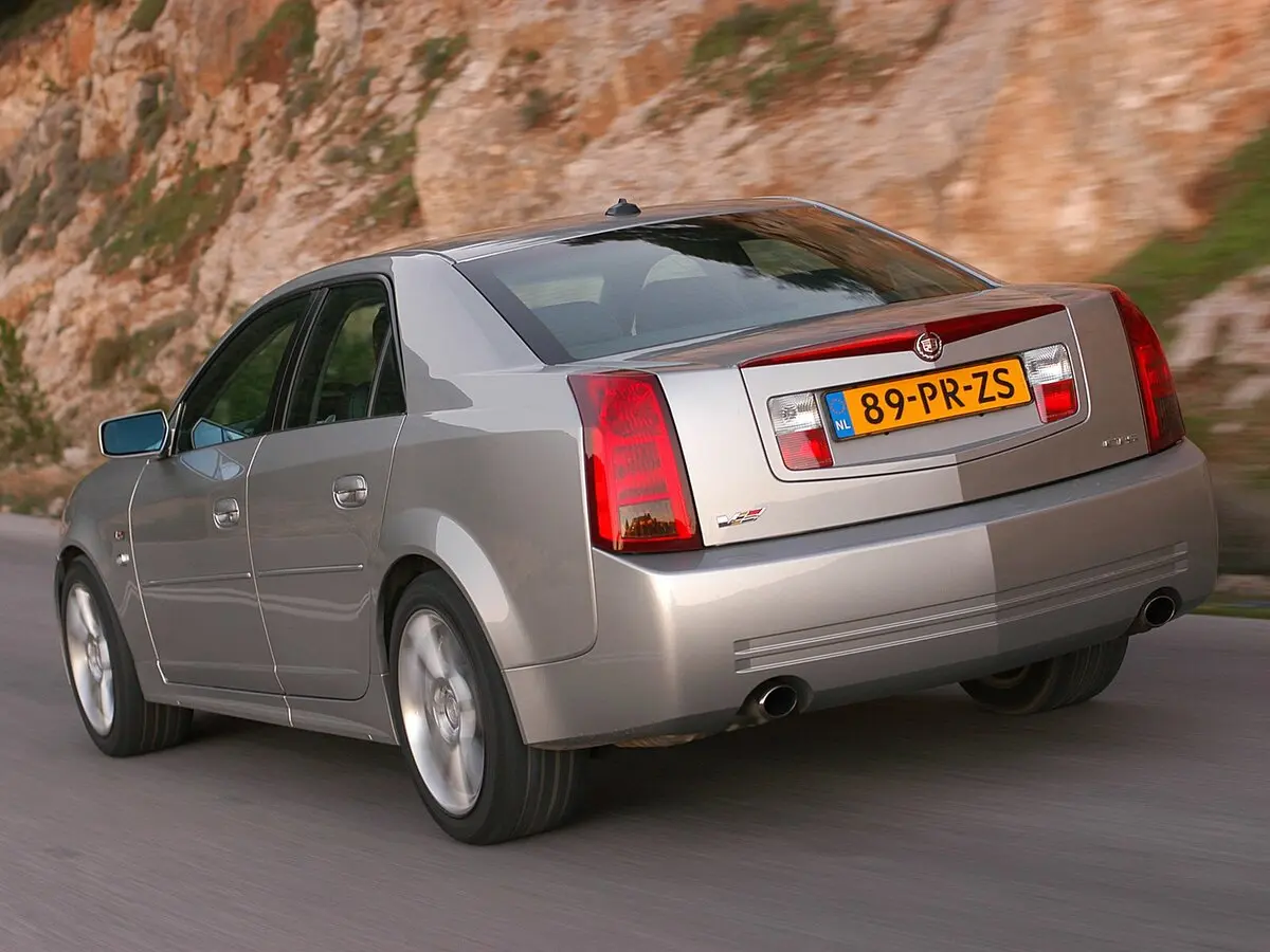 Cadillac CTS-V I Седан — сүрөт 4