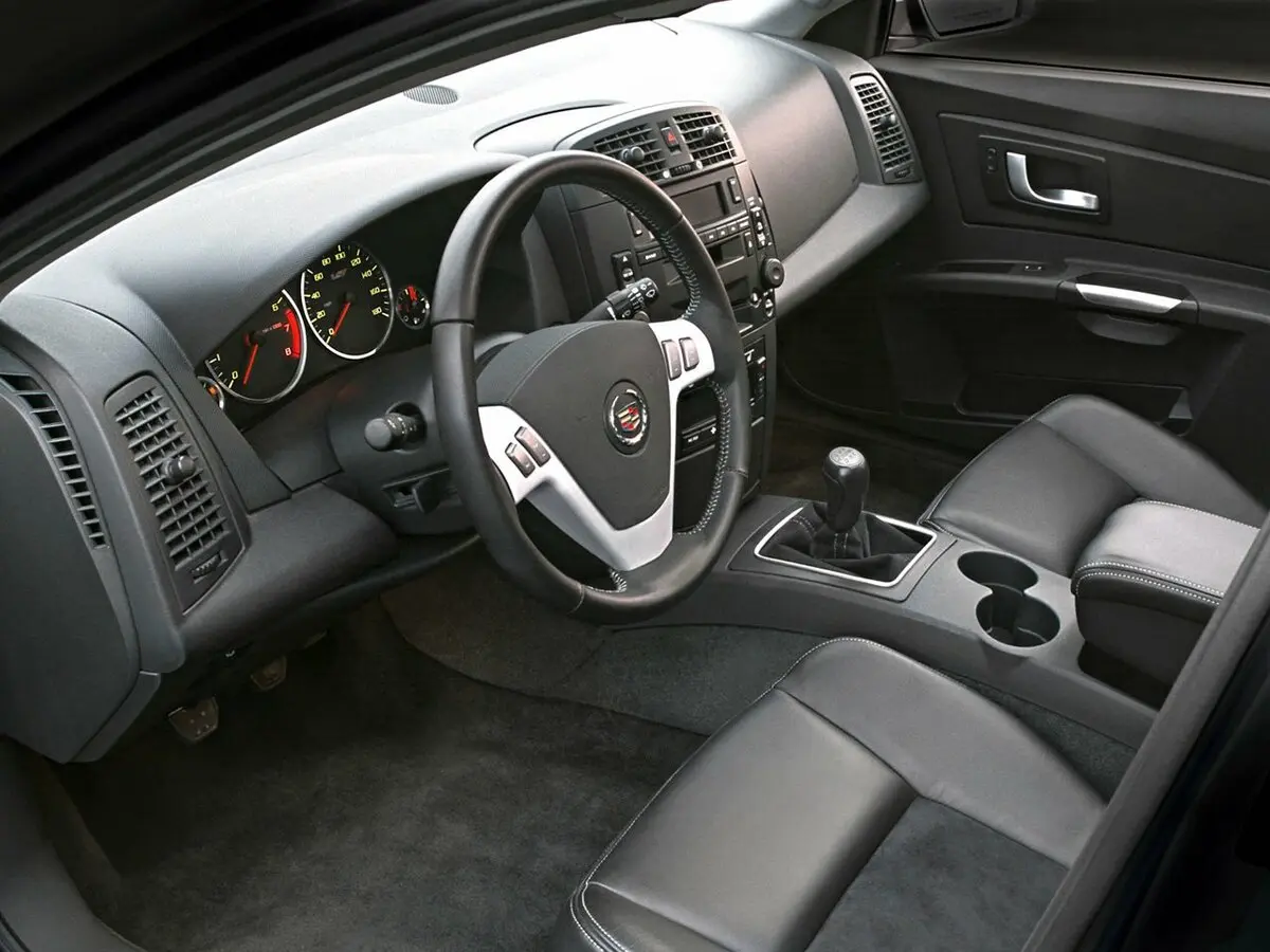 Cadillac CTS-V I Седан — сүрөт 6