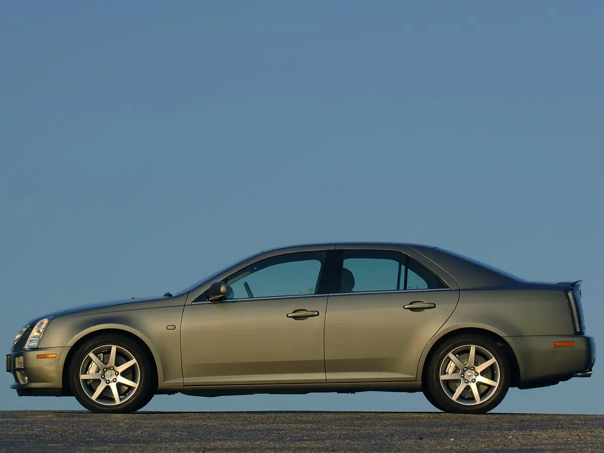 Cadillac STS I Седан — 照片 2