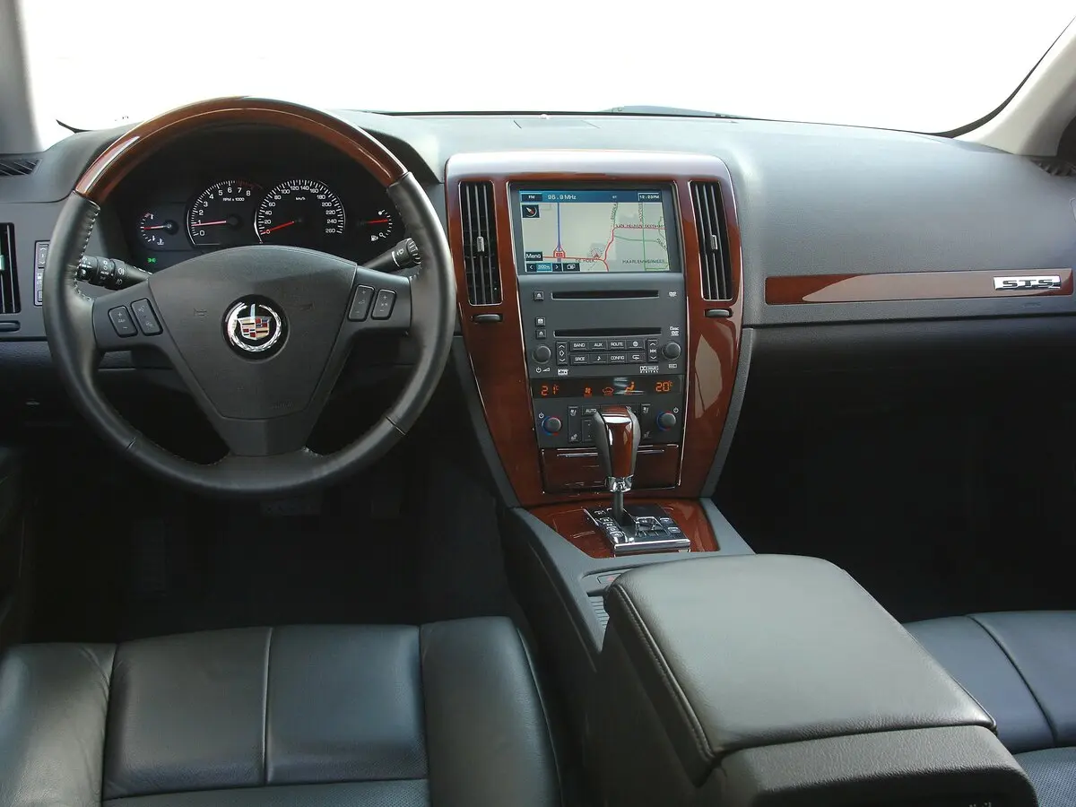 Cadillac STS I Седан — 照片 6
