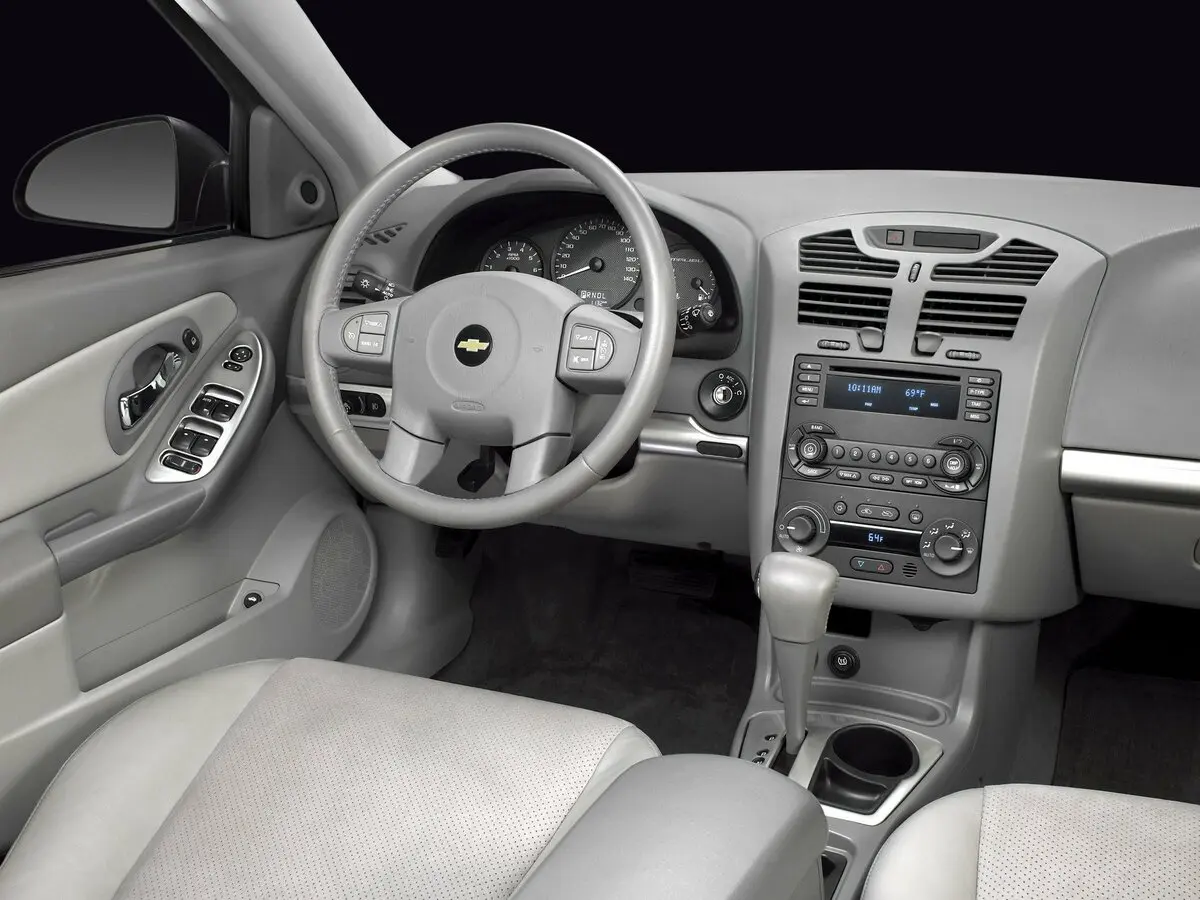Chevrolet Malibu VI Седан — сүрөт 3