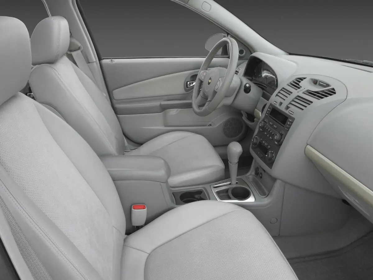 Chevrolet Malibu VI Хэтчбек 5 дв. Maxx — 照片 3