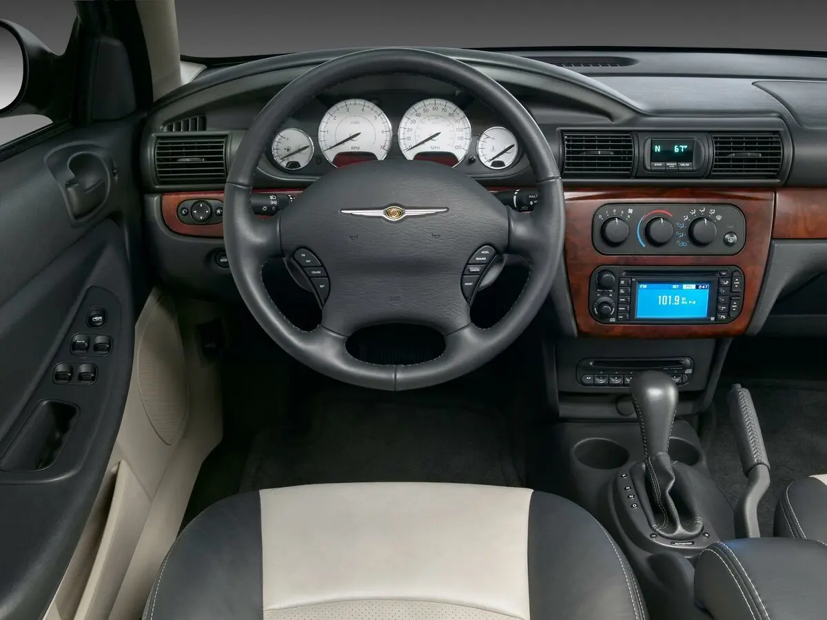 Chrysler Sebring II Рестайлинг Седан — photo 5
