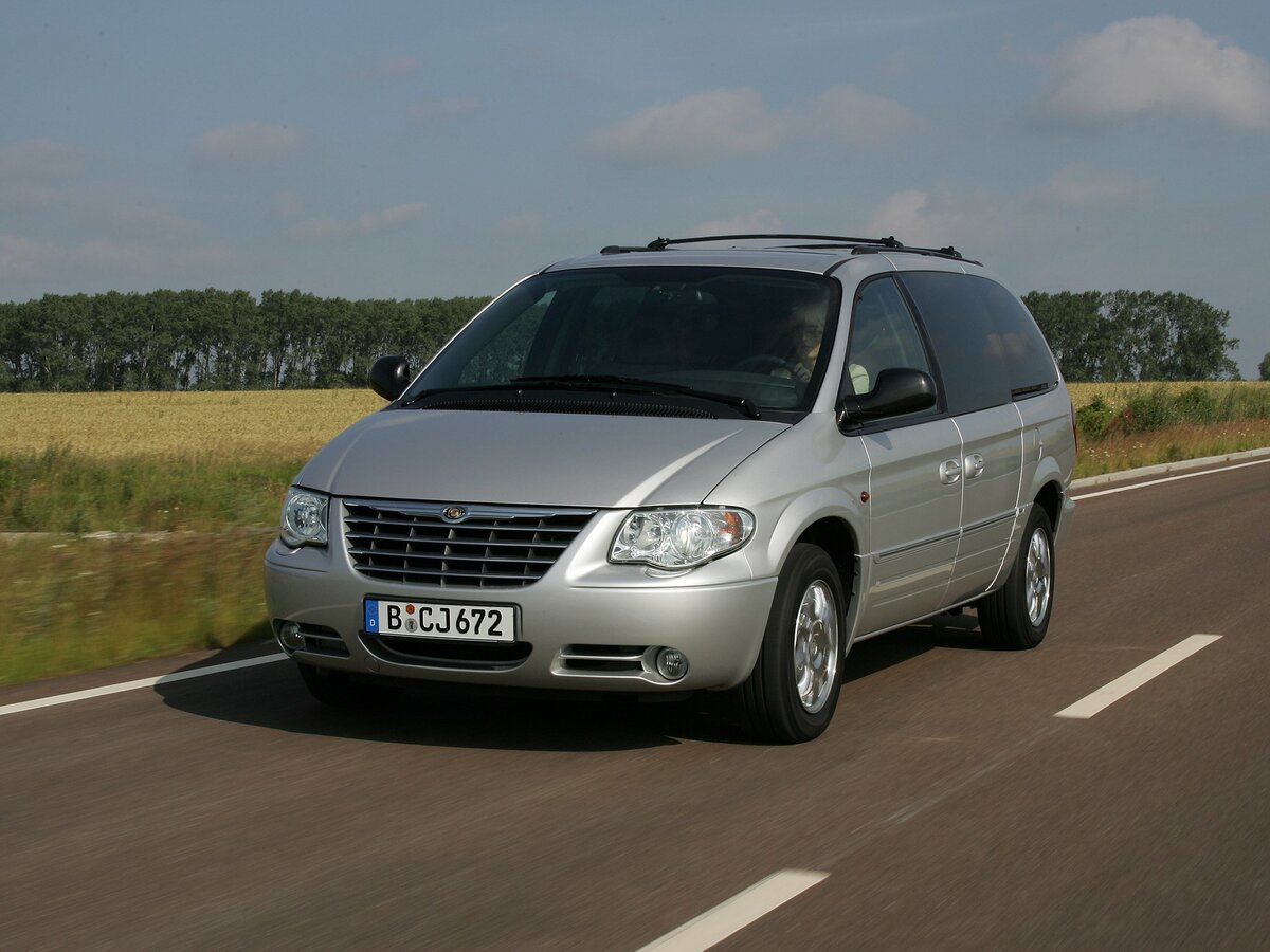 Chrysler Voyager IV Рестайлинг Минивэн Grand
