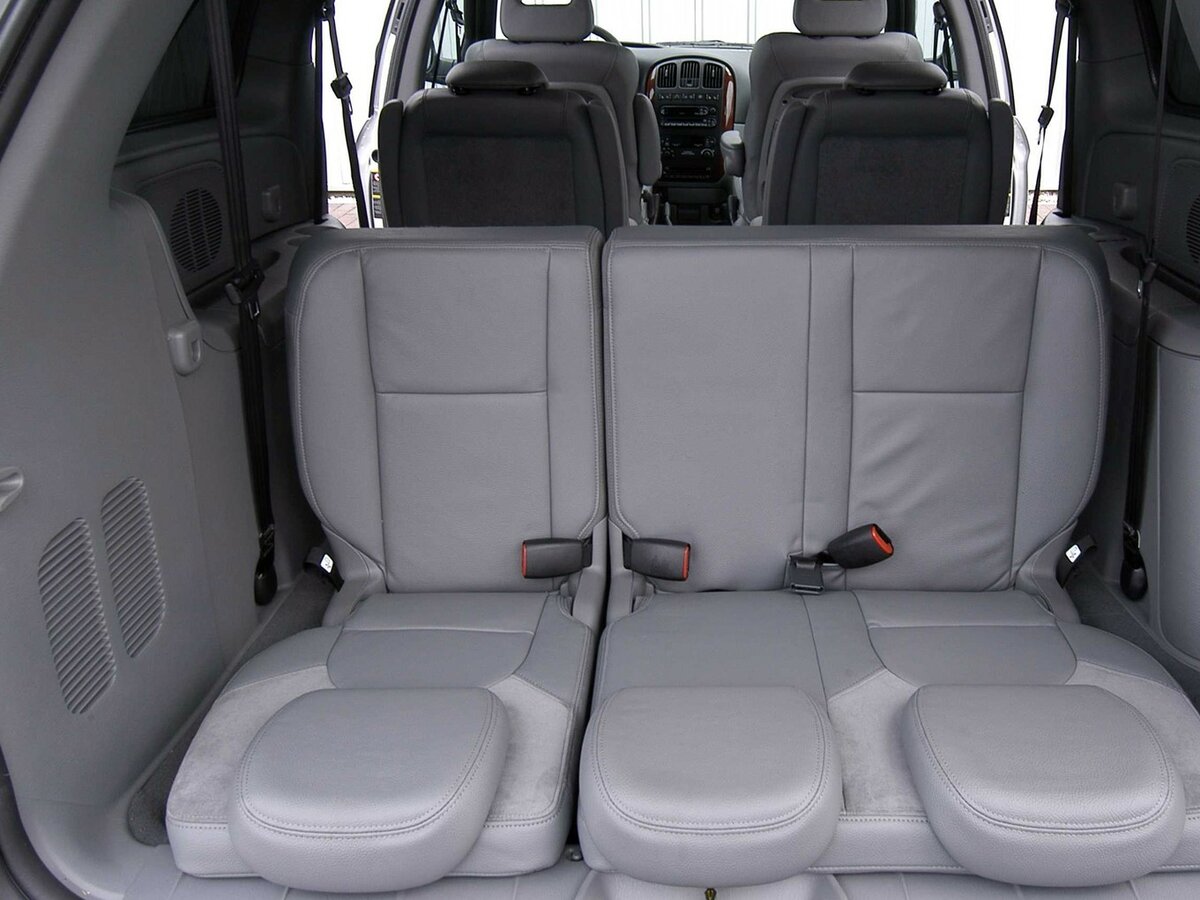 Chrysler Voyager IV Рестайлинг Минивэн Grand — фото 11