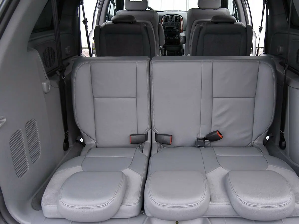 Chrysler Voyager IV Рестайлинг Минивэн Grand — сүрөт 11