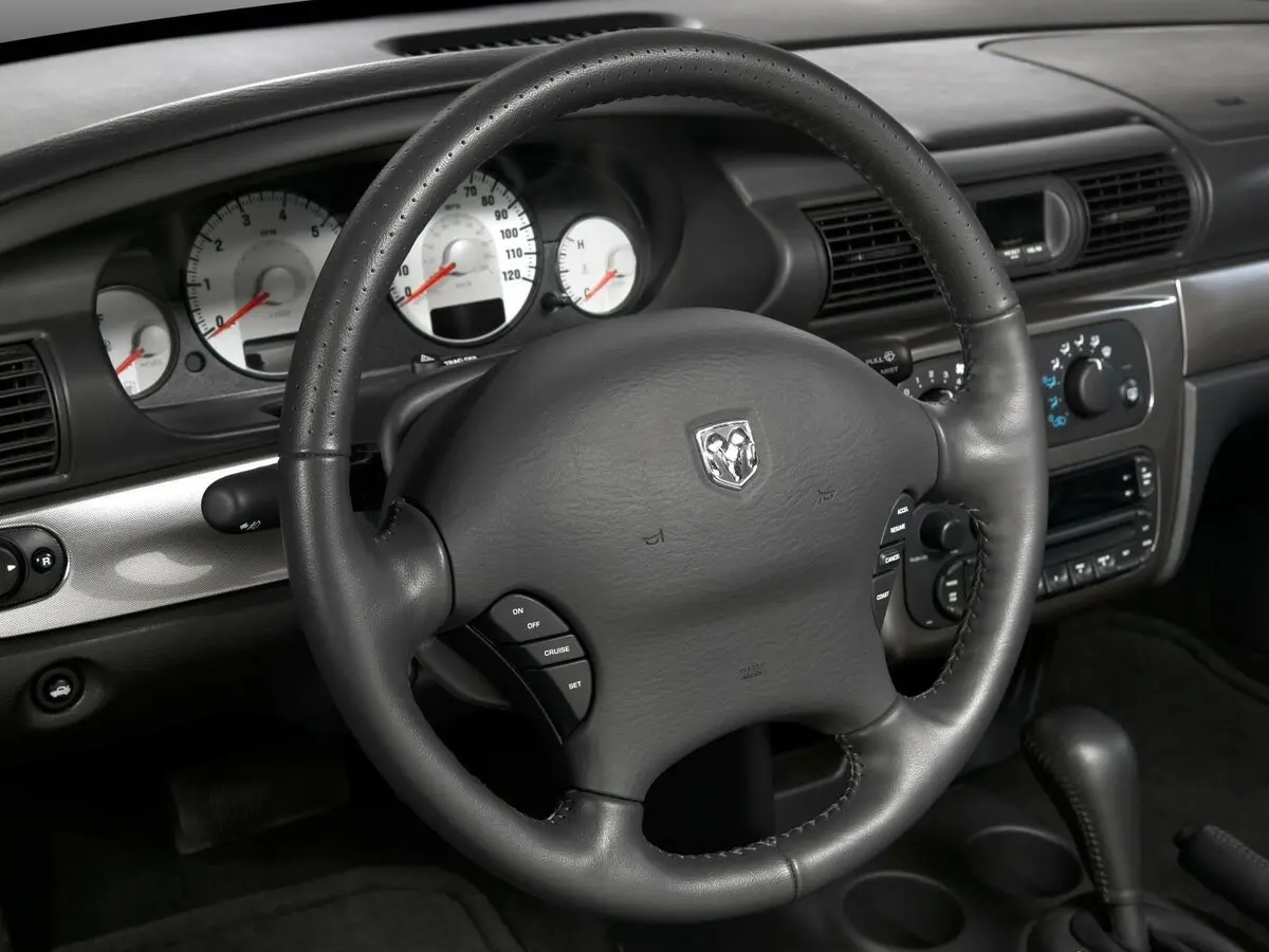Dodge Stratus II Рестайлинг Седан — photo 3