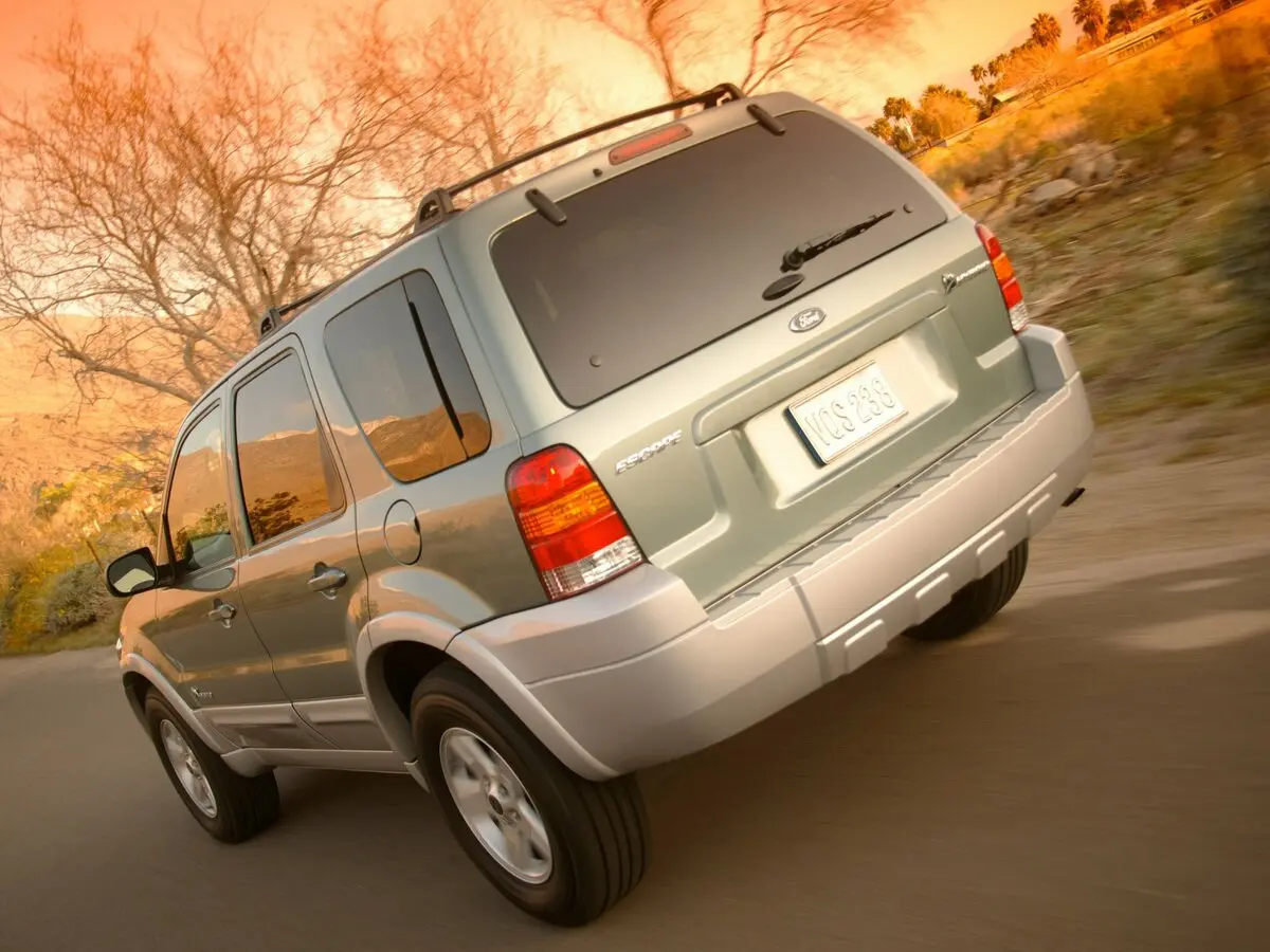 Ford Escape I Рестайлинг Внедорожник 5 дв. — сүрөт 5