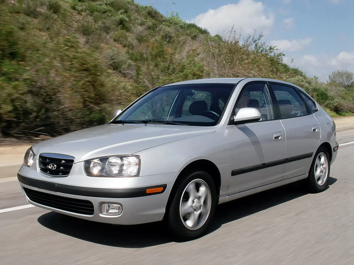 Hyundai Elantra III (XD) Лифтбек