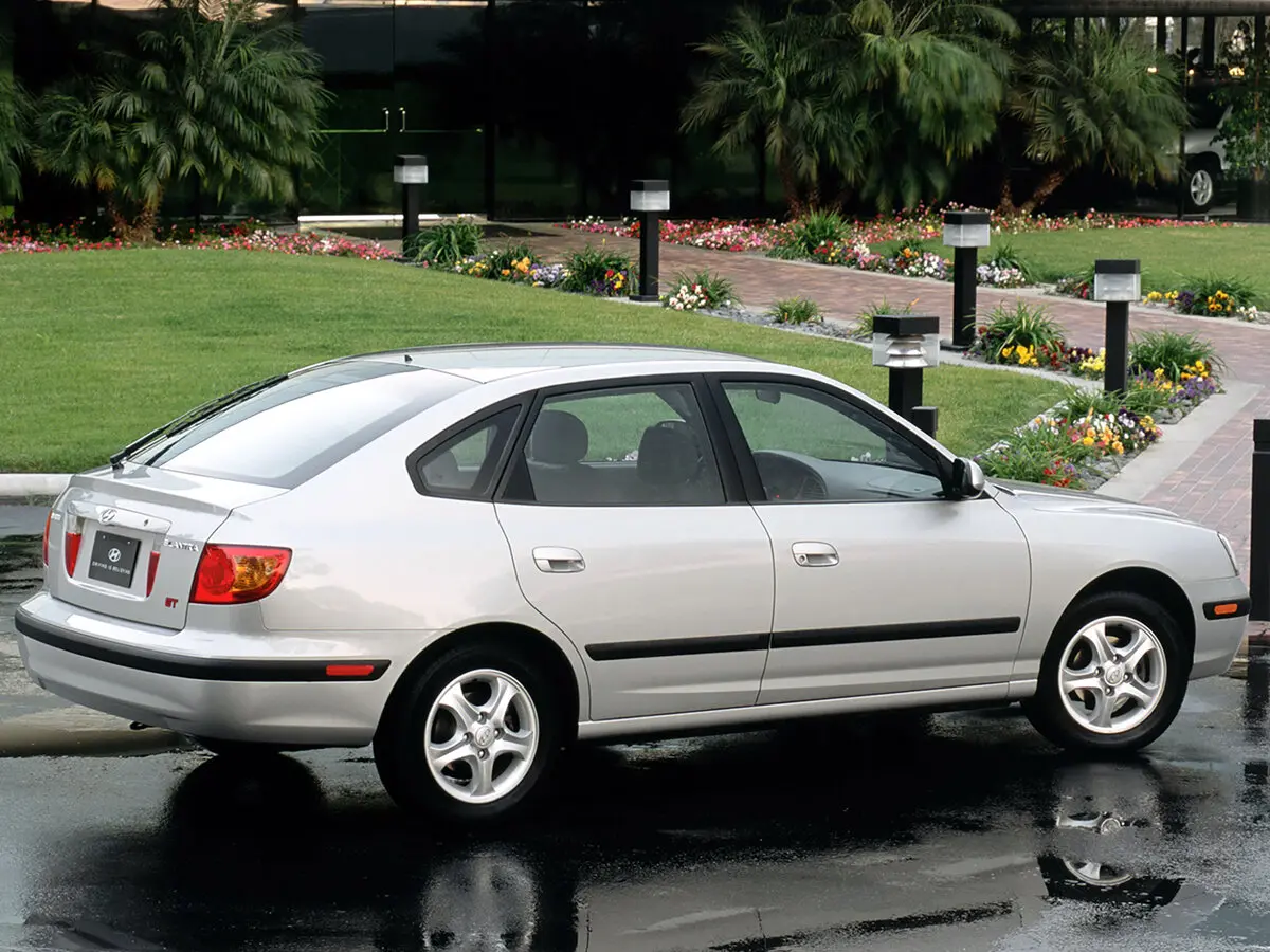 Hyundai Elantra III (XD) Лифтбек — сүрөт 2