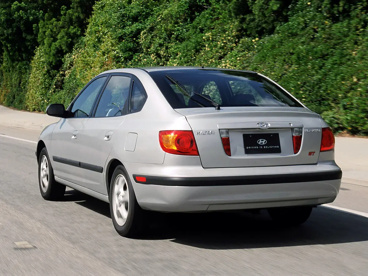 Hyundai Elantra III (XD) Лифтбек — сүрөт 4