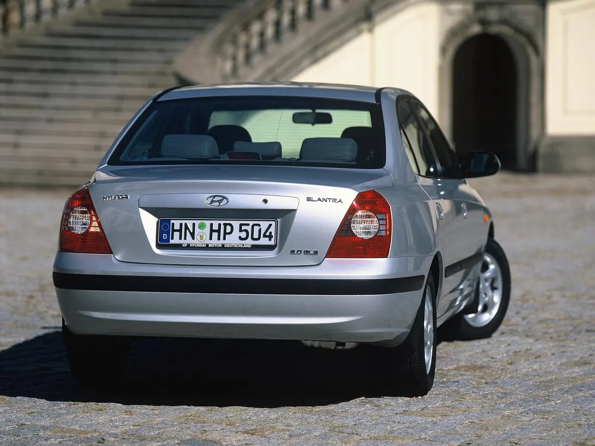 Hyundai Elantra III (XD2) Рестайлинг Седан — сүрөт 4