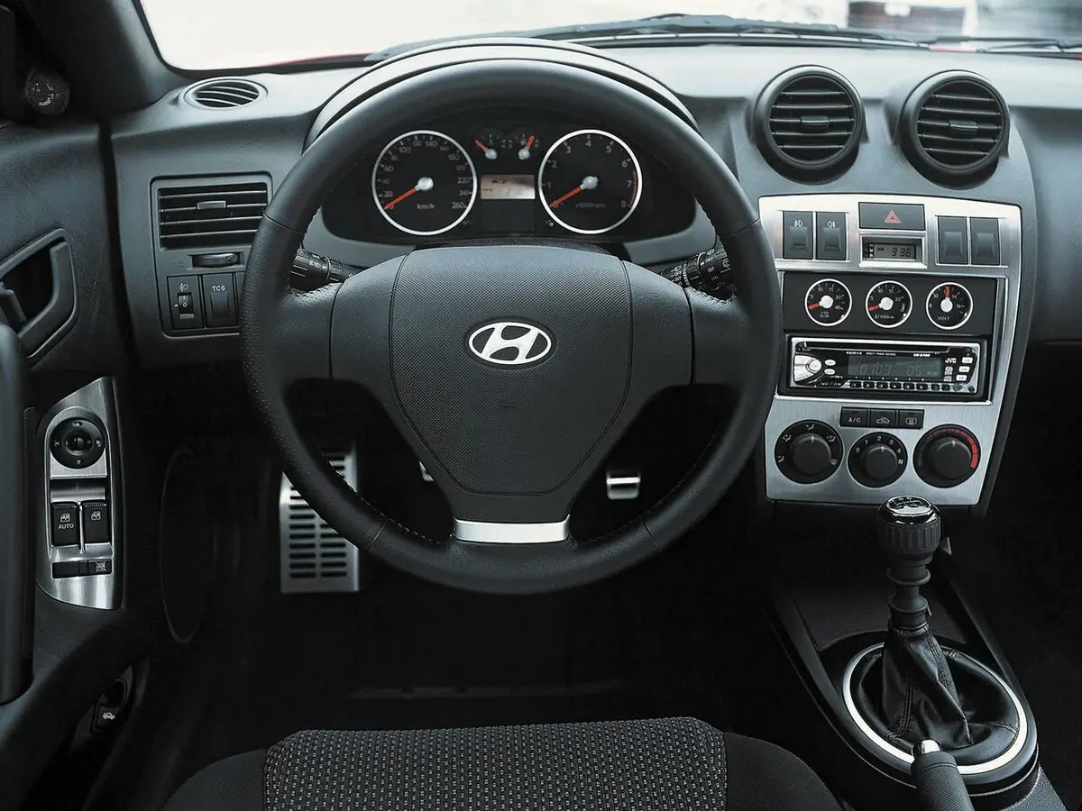Hyundai Coupe II (GK) Купе — 照片 8