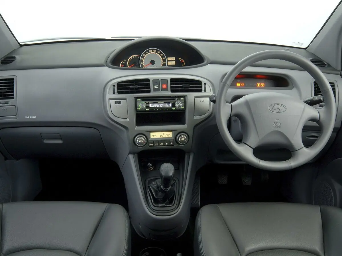 Hyundai Matrix I Рестайлинг Компактвэн — фото 7