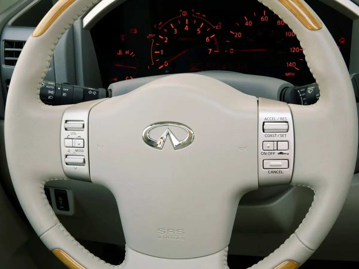 Infiniti QX56 I Внедорожник 5 дв. — сүрөт 8