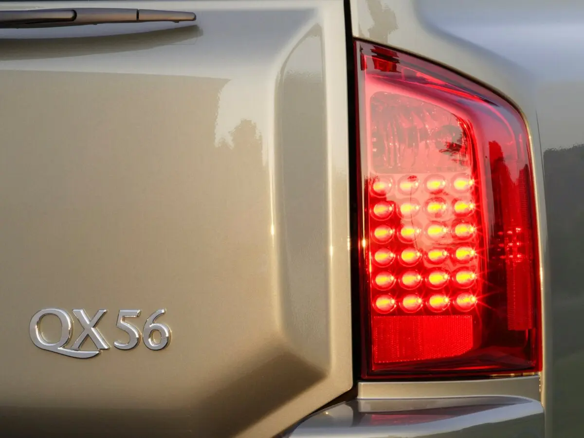 Infiniti QX56 I Внедорожник 5 дв. — сүрөт 12