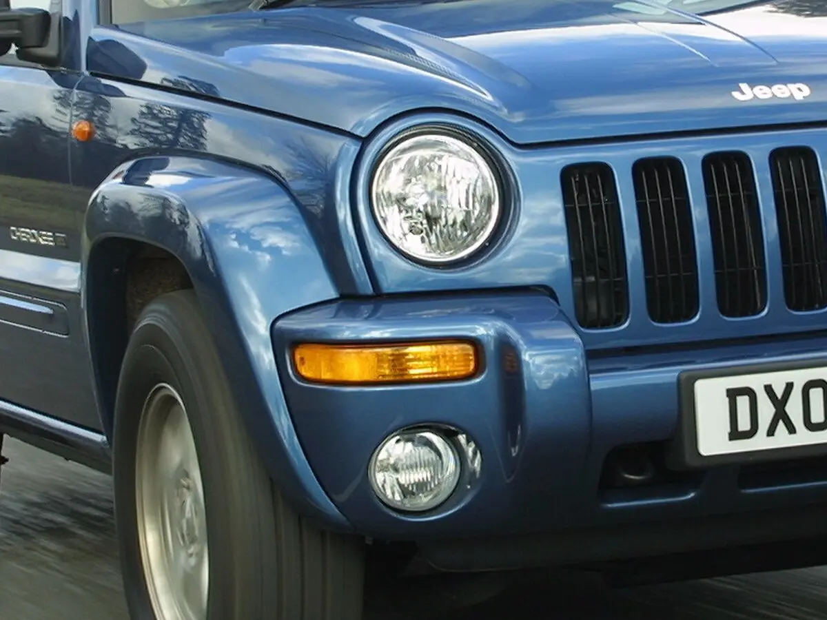 Jeep Cherokee III (KJ) Внедорожник 5 дв. — сүрөт 10