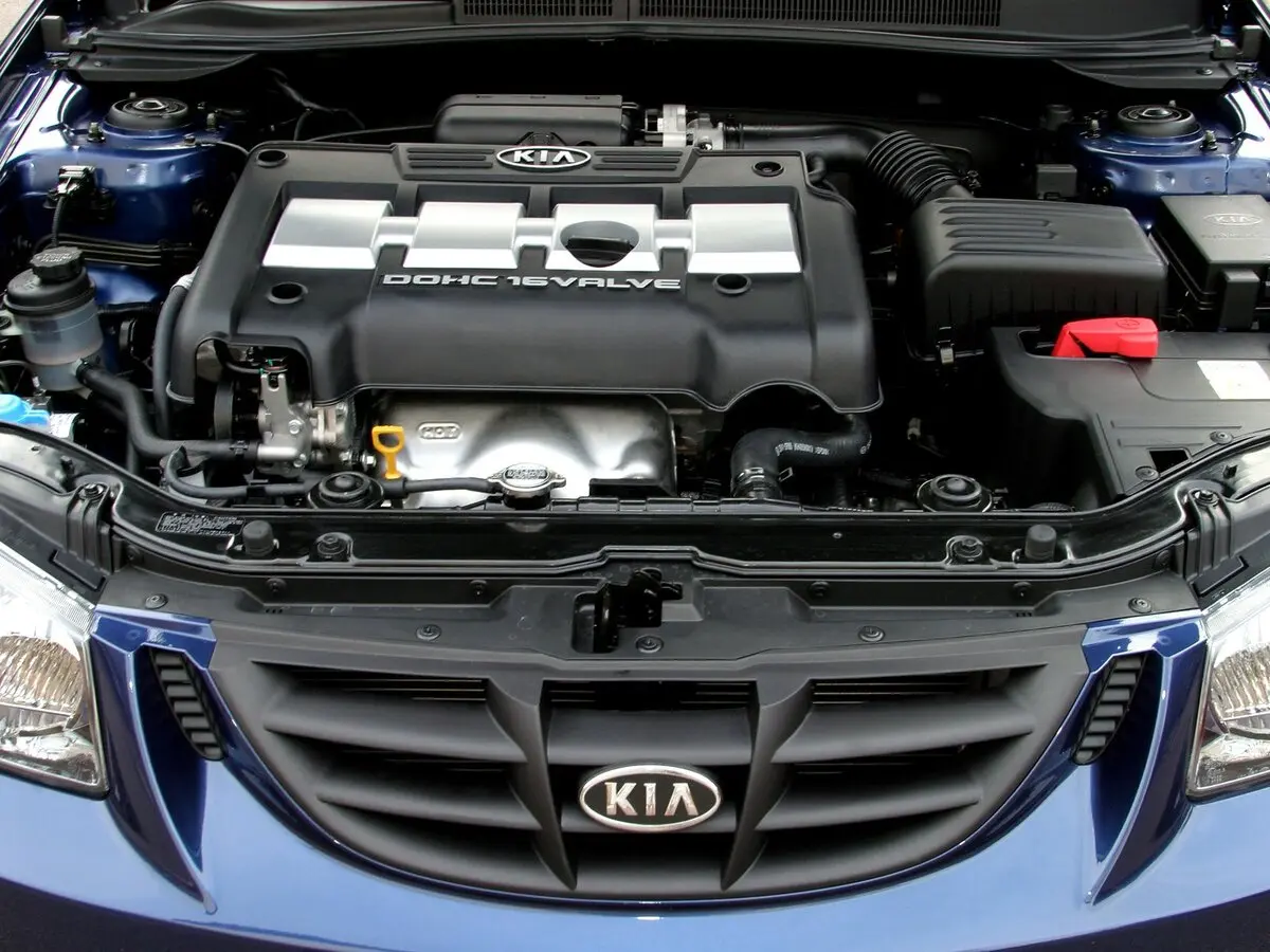 Kia Cerato I Хэтчбек 5 дв. — сүрөт 9