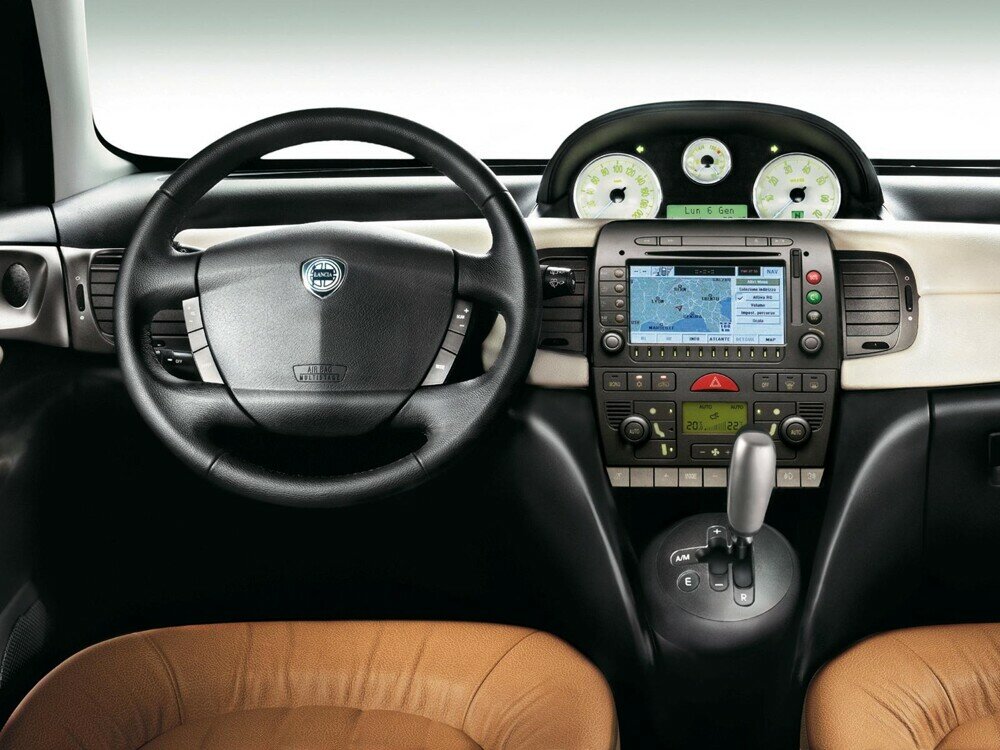 Lancia Ypsilon II (Type 843) Хэтчбек 3 дв. — фото 9