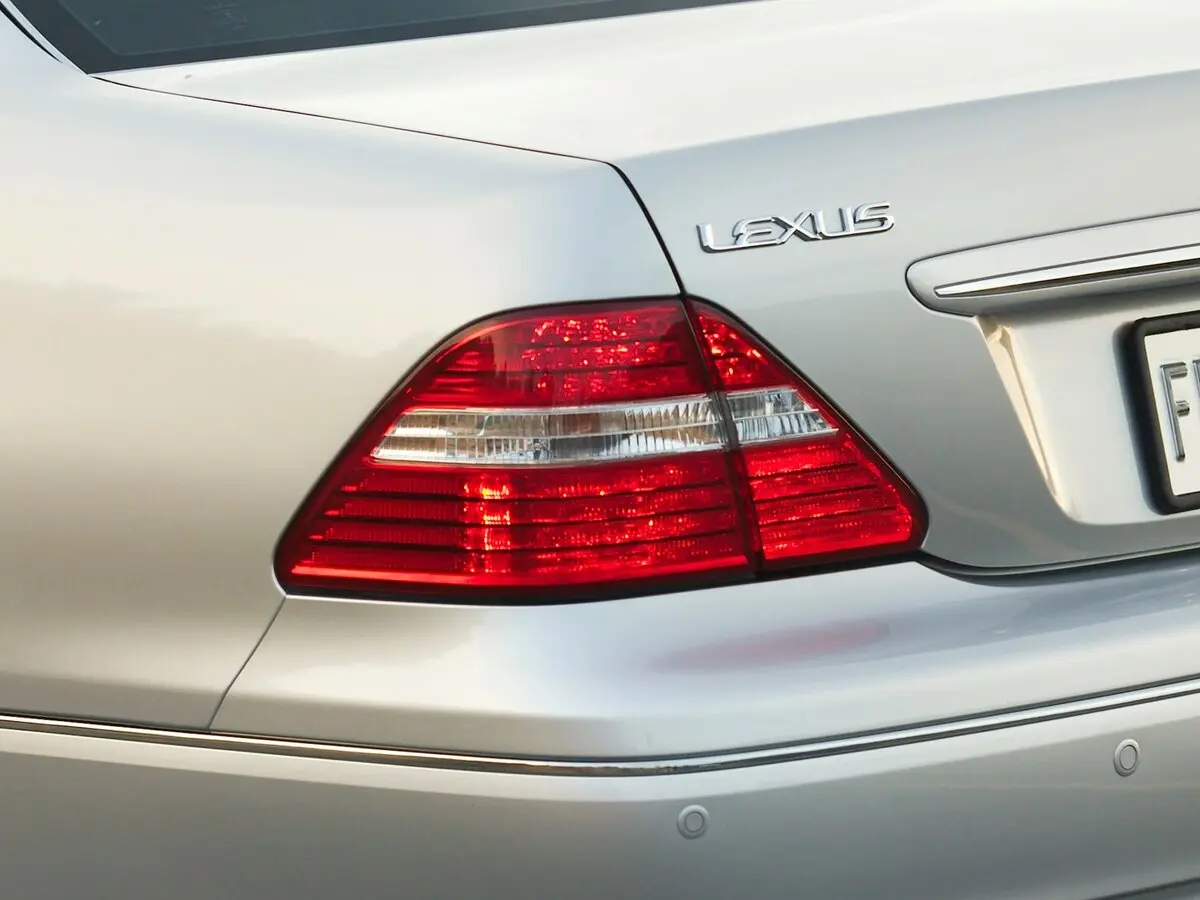 Lexus LS III Рестайлинг Седан — фото 12