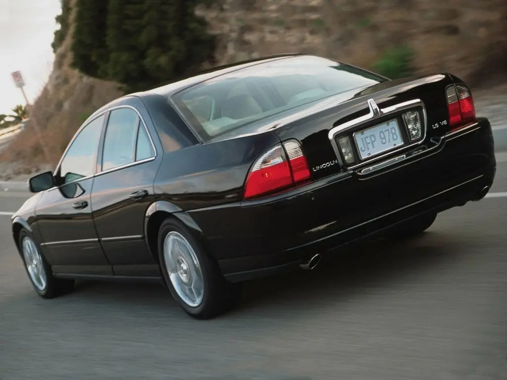 Lincoln LS I Рестайлинг Седан — сүрөт 3