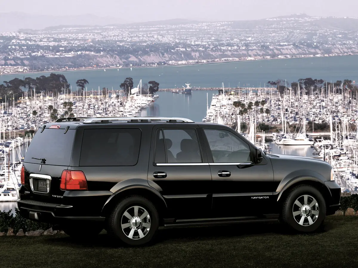 Lincoln Navigator II Внедорожник 5 дв. — 照片 2