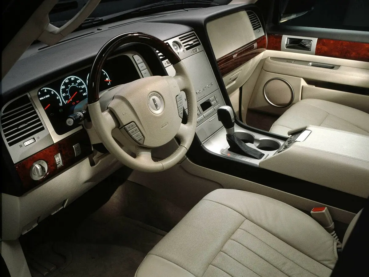 Lincoln Navigator II Внедорожник 5 дв. — 照片 6
