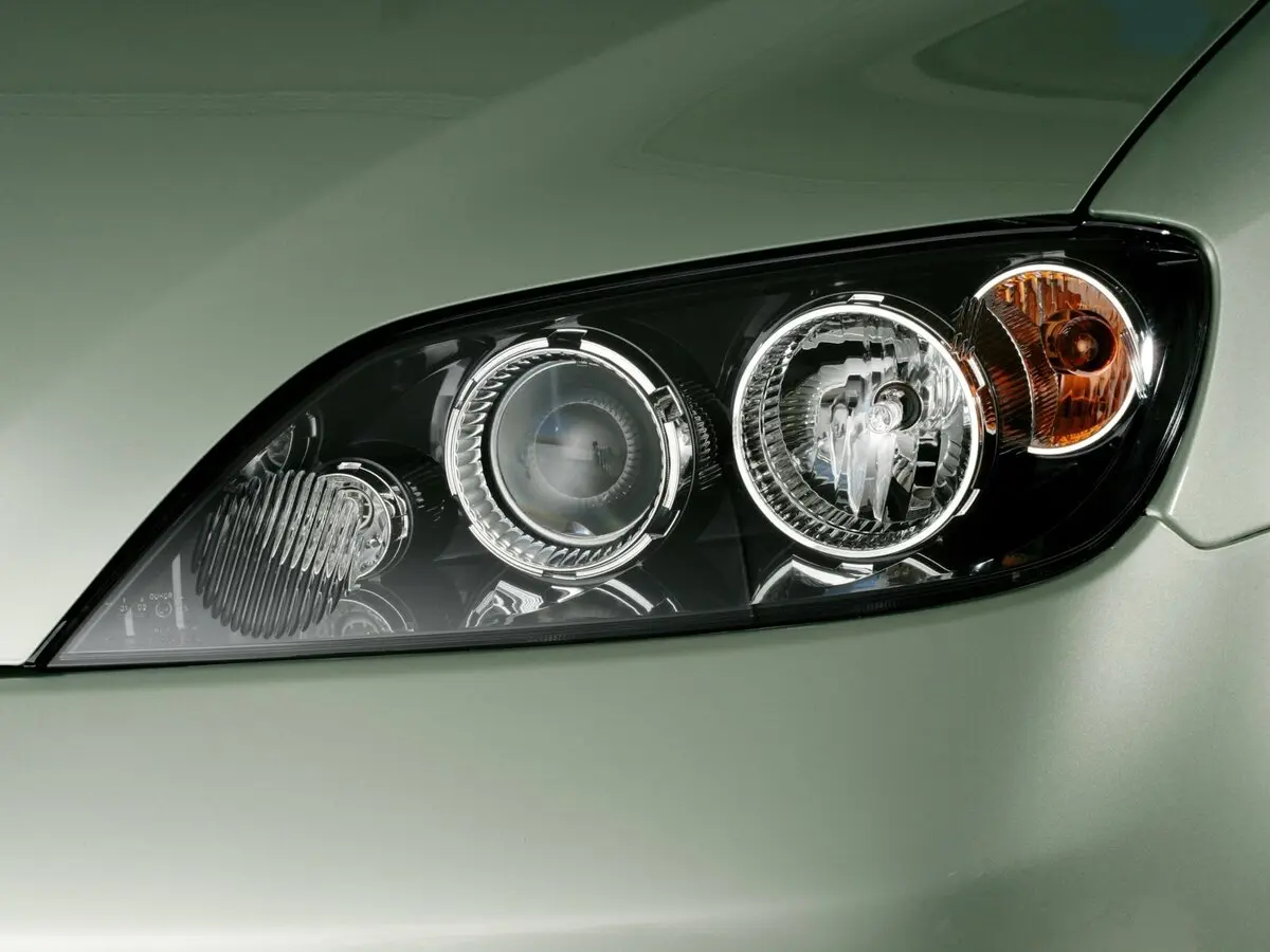 Mazda 2 I (DY) Рестайлинг Хэтчбек 5 дв. — сүрөт 6