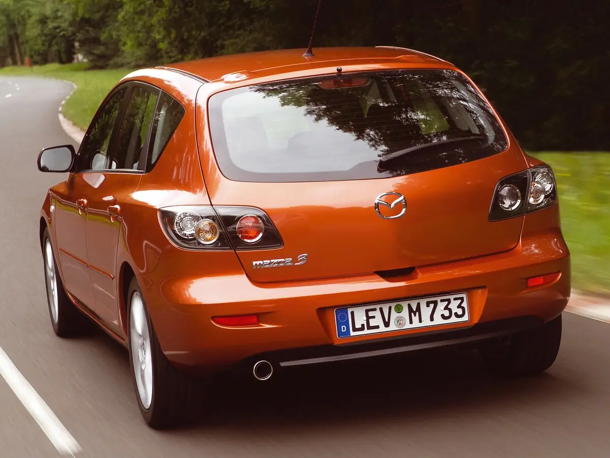 Mazda 3 I (BK) Хэтчбек 5 дв. — фото 4