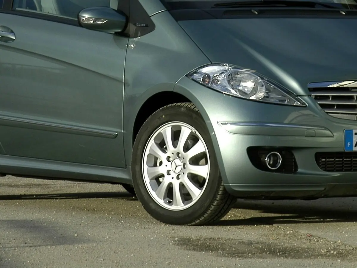 Mercedes-Benz A-Класс II (W169) Хэтчбек 3 дв. — сүрөт 11