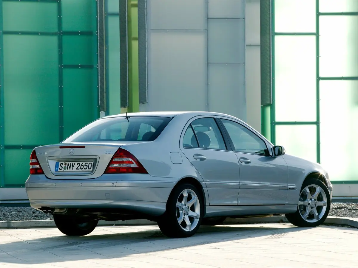 Mercedes-Benz C-Класс II (W203) Рестайлинг Седан — photo 5