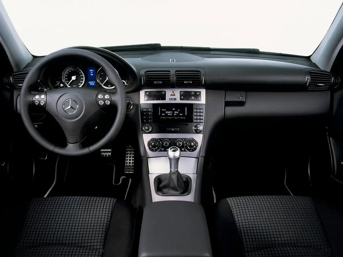 Mercedes-Benz C-Класс II (W203) Рестайлинг Хэтчбек 3 дв. — photo 5