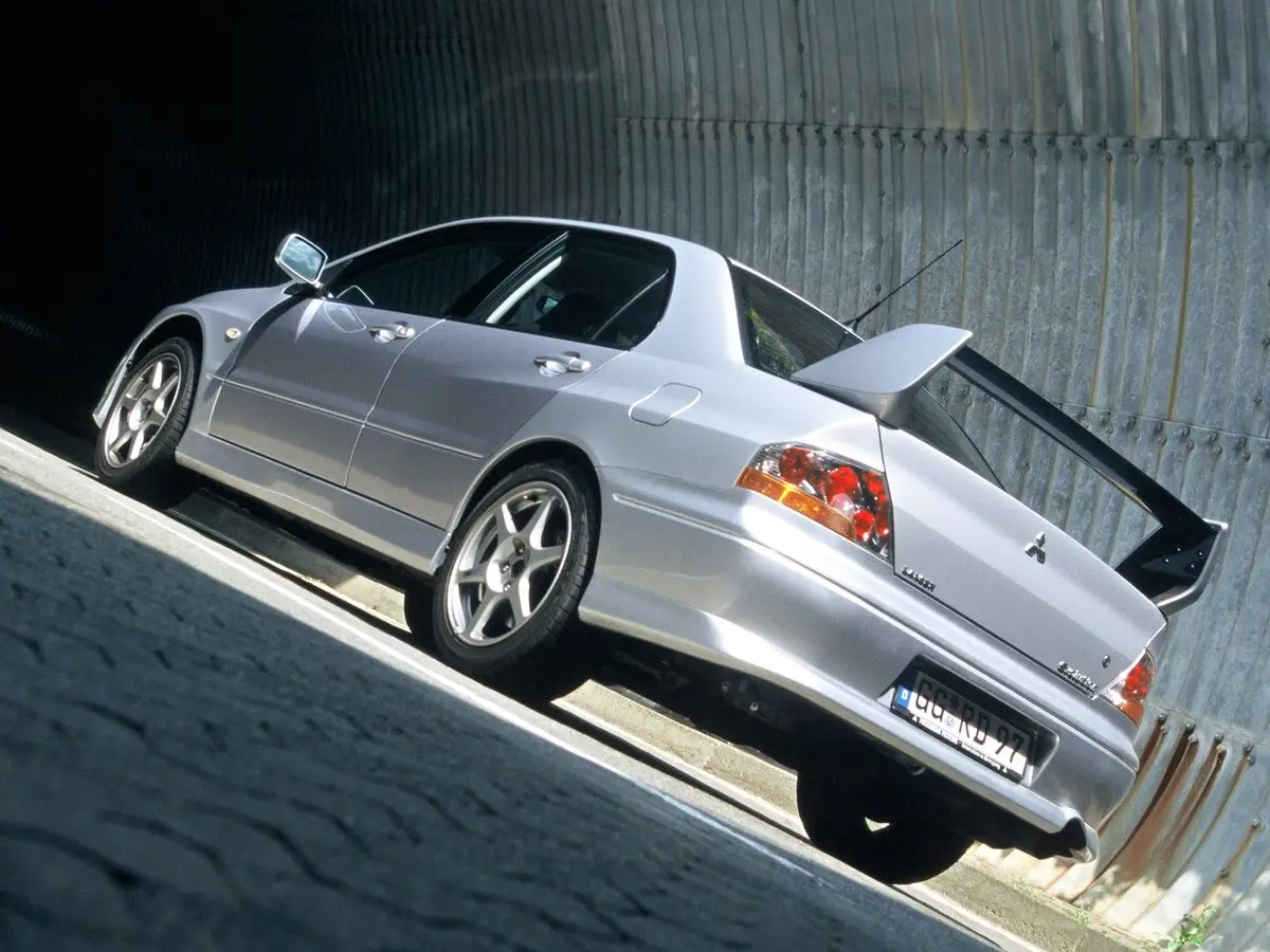 Mitsubishi Lancer Evolution VIII Седан — сүрөт 5