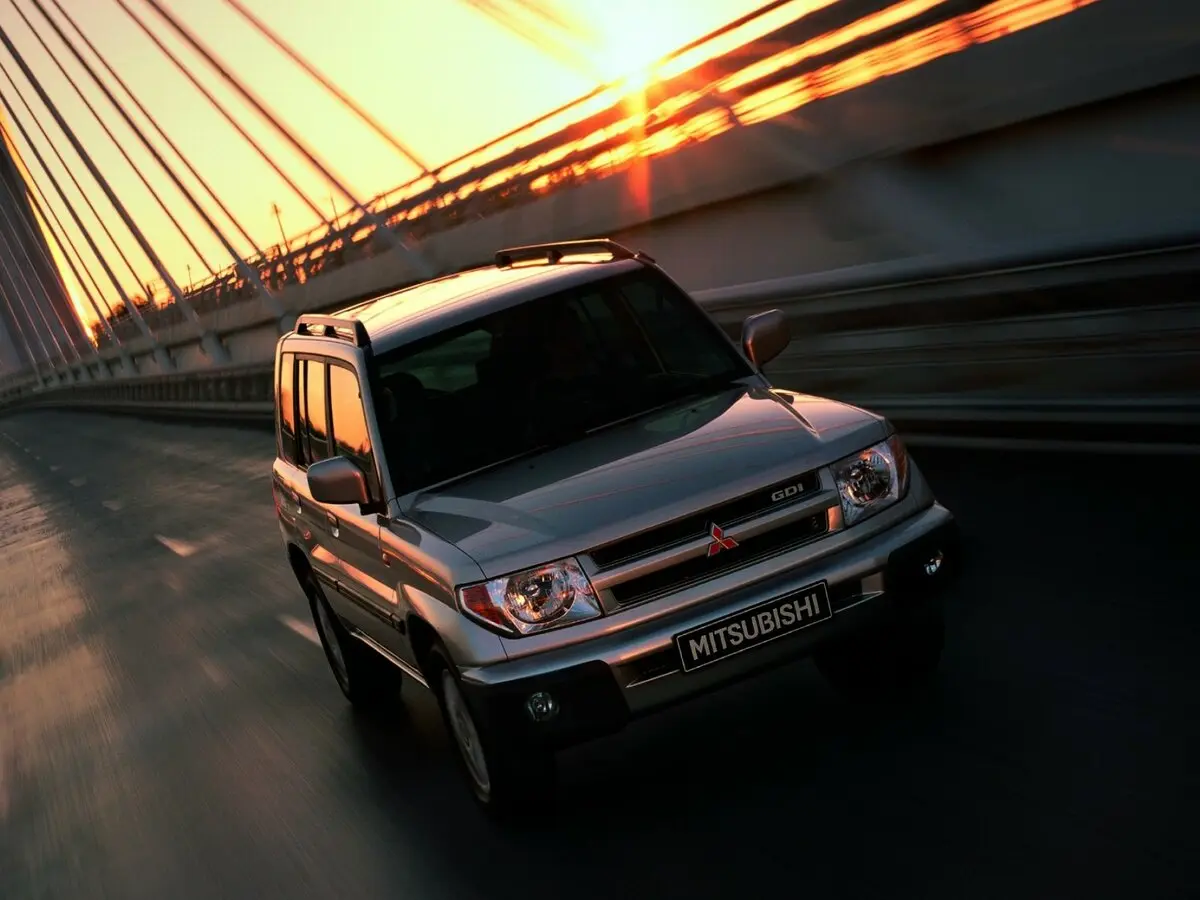 Mitsubishi Pajero Pinin 1998 – 2006 Внедорожник 5 дв. — сүрөт 3