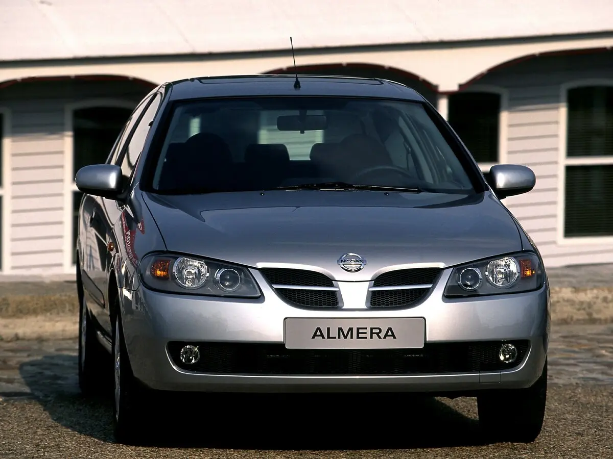 Nissan Almera II (N16) Рестайлинг Хэтчбек 3 дв. — сүрөт 3