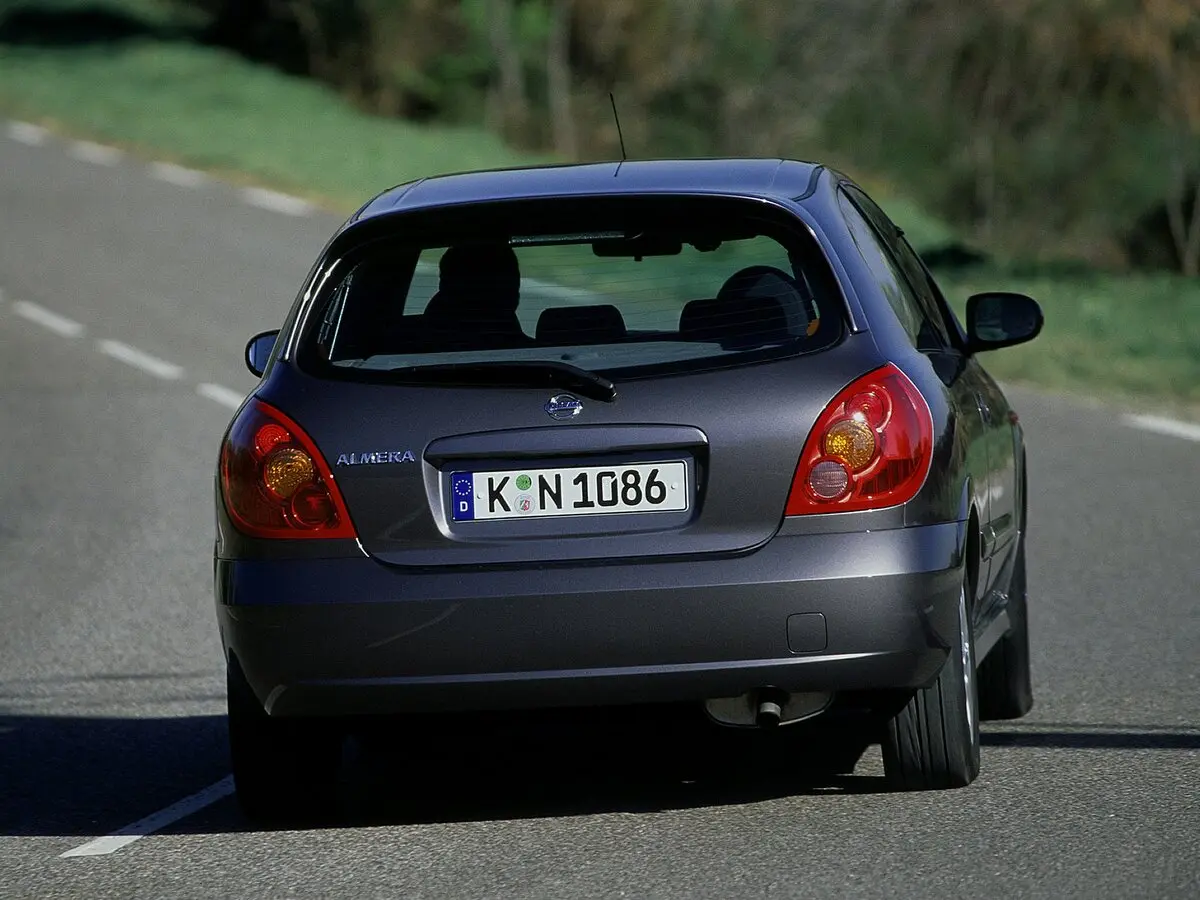 Nissan Almera II (N16) Рестайлинг Хэтчбек 3 дв. — сүрөт 4