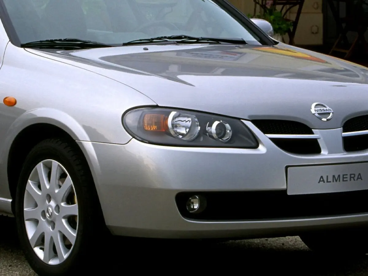 Nissan Almera II (N16) Рестайлинг Хэтчбек 5 дв. — сүрөт 9