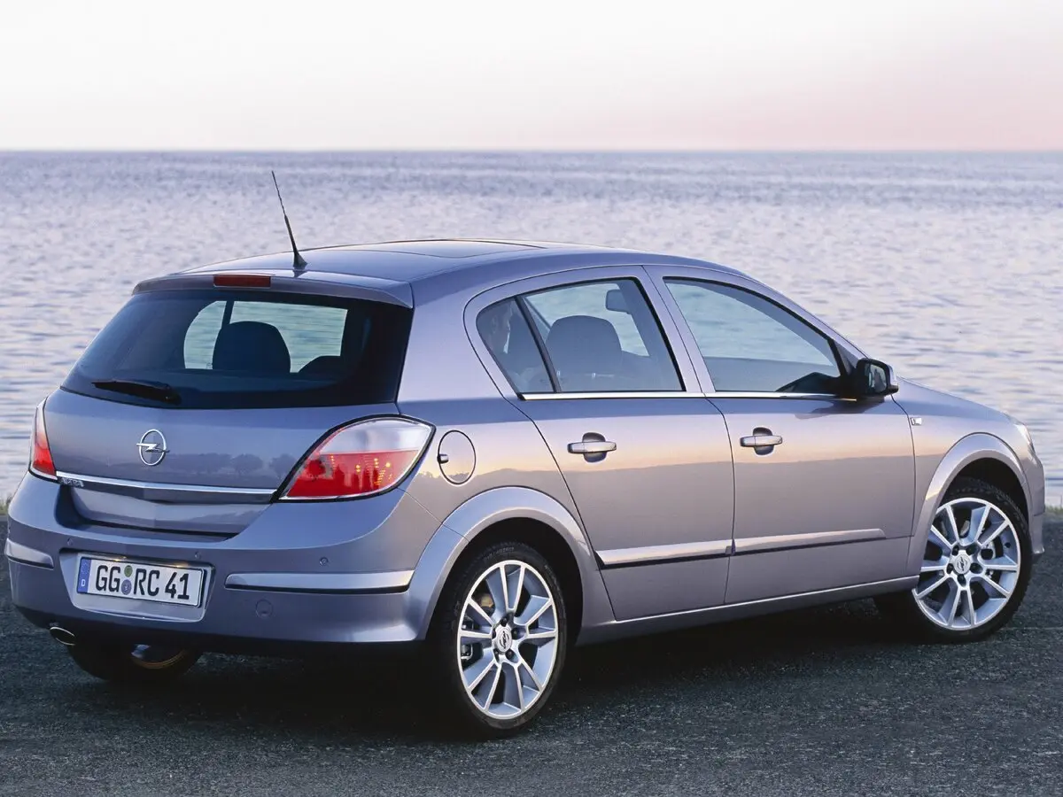 Opel Astra H Хэтчбек 5 дв. — фото 5