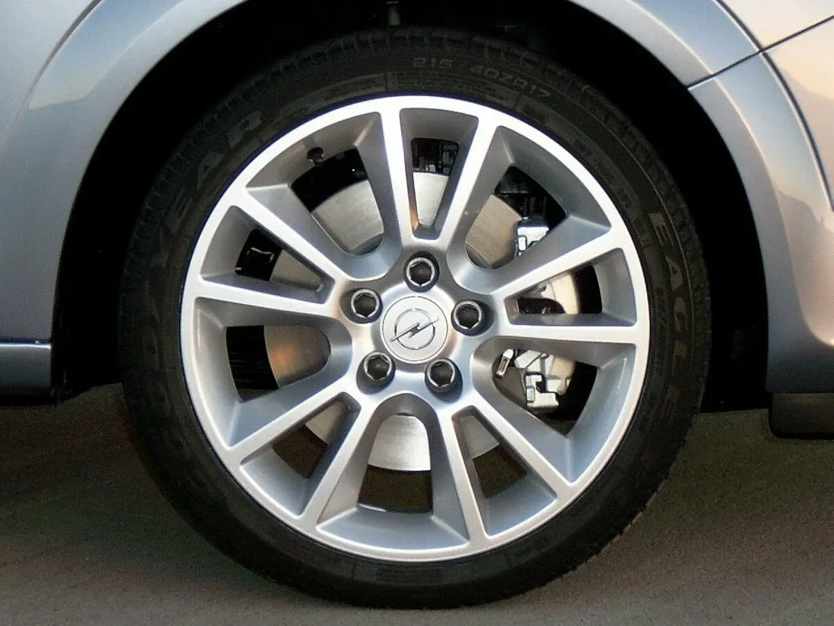 Opel Astra H Хэтчбек 5 дв. — фото 9